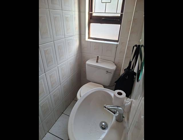 3 BEDROOM DUPLEX FOR SALE IN UVONGO BEACH